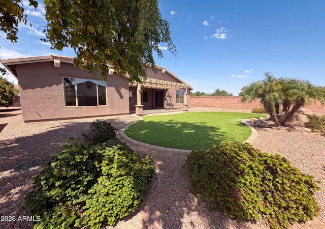 Photo 4 of Single family home for sale at 11 W Cyn Way, Chandler, AZ 85248 | MLS# 7063691 | Listing updated on 2026-08-28