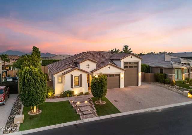 Photo 3 of Single family home for sale at 12539 W Tuckey Ln, Glendale, AZ 85307 | MLS# 7063900 | Listing updated on 2026-08-11