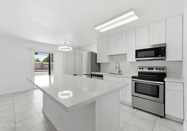Photo 2 of Condo for sale at 5525 E Thomas Rd #Unit G7, Phoenix, AZ 85018 | MLS# 7064599 | Listing updated on 2026-10-11