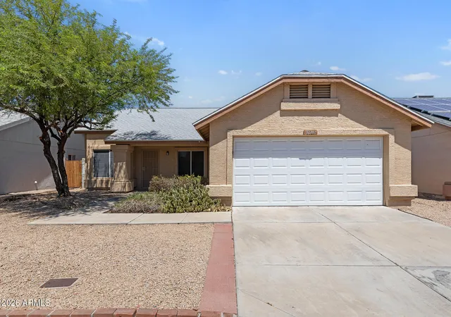 Photo 1 of Single family home for sale at 10248 W Medlock Dr, Glendale, AZ 85307 | MLS# 7064272 | Listing updated on 2026-08-18