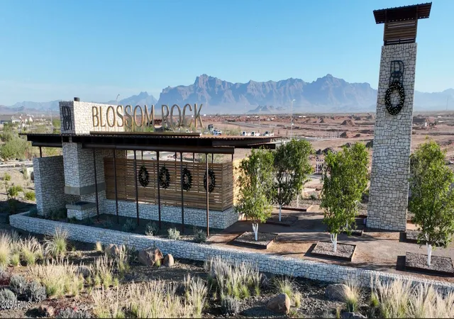 3rd image of 10176 S Miners Run Trl, Apache Junction, AZ 85120 | MLS# 7063775