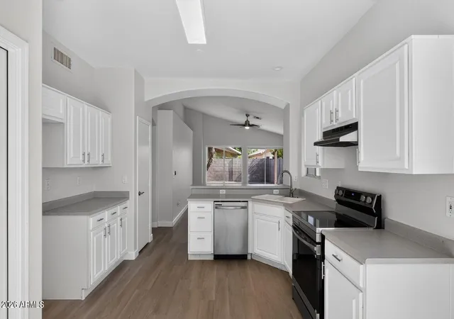 Photo 4 of Sale Pending at 176 W Dublin St, Gilbert, AZ 85233 | MLS# 7064558 | Listing updated on 2026-09-07