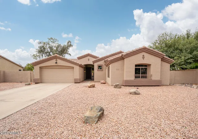 Photo 1 of Single family home for sale at 1740 S Heritage Dr, Gilbert, AZ 85295 | MLS# 7063981 | Listing updated on 2026-09-13