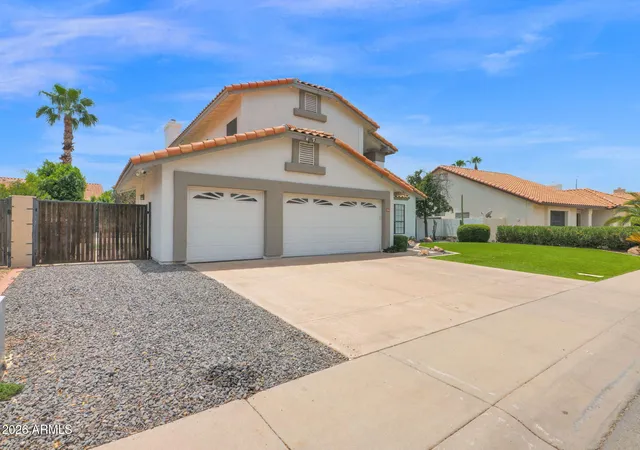 Photo 3 of Single family home for sale at 1501 W Antiqua Dr, Gilbert, AZ 85233 | MLS# 7063910 | Listing updated on 2026-08-24