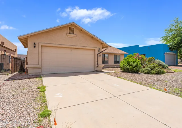 Photo 1 of Single family home for sale at 5360 Highland Shadows Dr, Sierra Vista, AZ 85635 | MLS# 7063931 | Listing updated on 2026-09-02