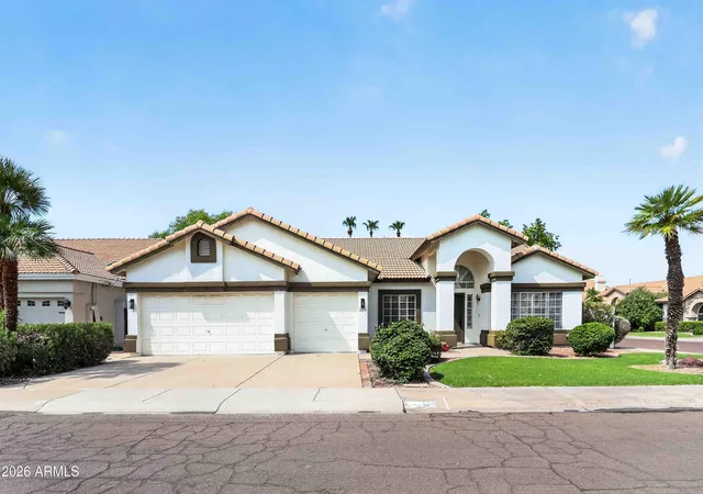 1st image of 1220 N Cayman Dr, Gilbert, AZ 85234 | MLS# 7066736