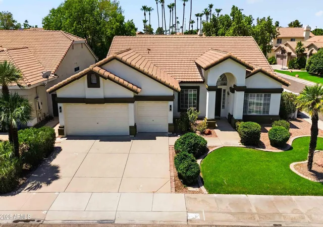 3rd image of 1220 N Cayman Dr, Gilbert, AZ 85234 | MLS# 7066736