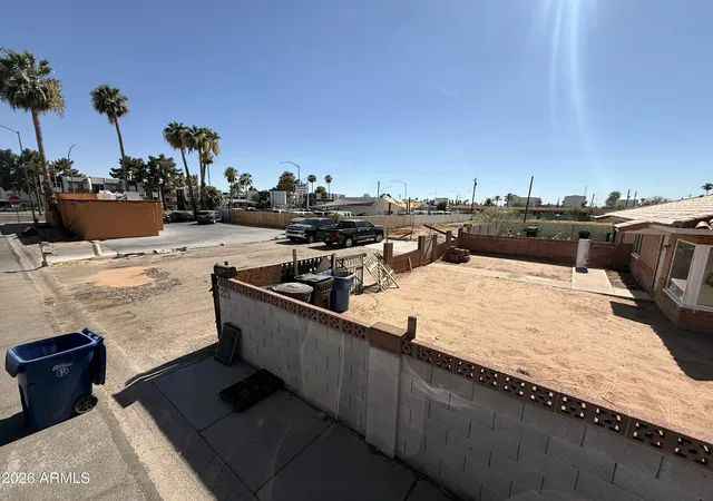 Photo 2 of Townhouse for sale at 20 N Santa Barbara Dr, Mesa, AZ 85201 | MLS# 7064977 | Listing updated on 2026-08-10