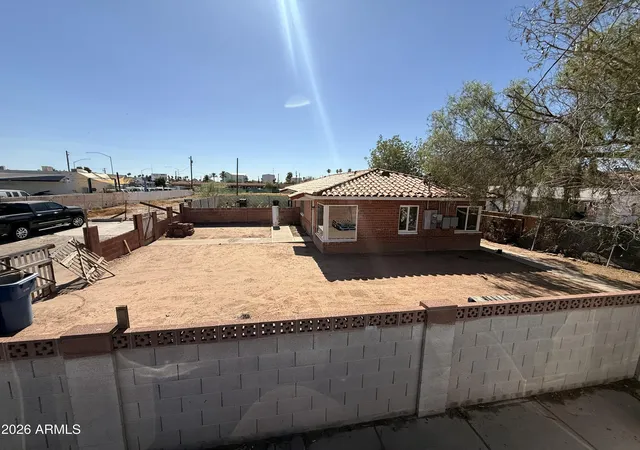 Photo 3 of Townhouse for sale at 20 N Santa Barbara Dr, Mesa, AZ 85201 | MLS# 7064977 | Listing updated on 2026-08-10