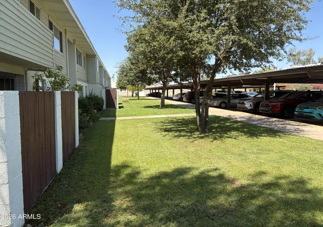 Photo 3 of Townhouse for sale at 2573 W Berridge Ln #D205, Phoenix, AZ 85017 | MLS# 7064383 | Listing updated on 2026-09-15