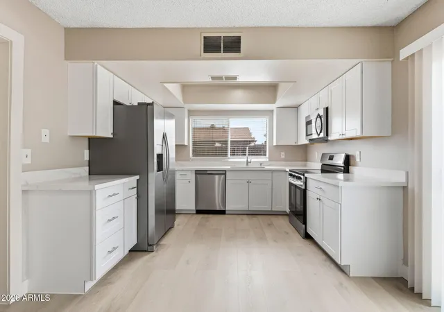 Photo 4 of Single family home for sale at 4625 N 75th Lane, Phoenix, AZ 85033 | MLS# 7064479 | Listing updated on 2026-09-17