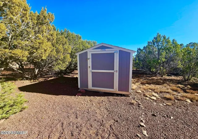 3rd image of 29 Co Rd 3199 --, Vernon, AZ 85940 | MLS# 7064197