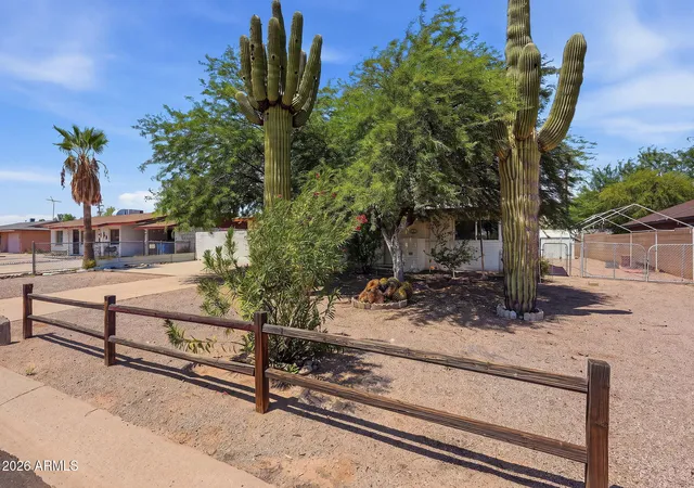 Photo 3 of Sale Pending at 844 E Desert Ave, Apache Junction, AZ 85119 | MLS# 7064201 | Listing updated on 2026-09-15