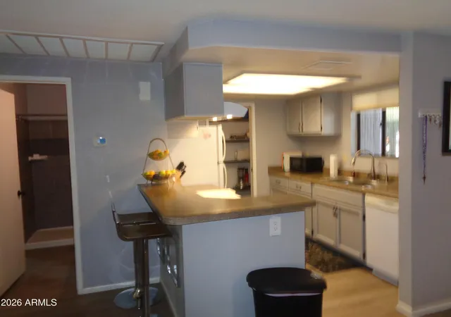 4th image of 1352 E Highland Ave, Phoenix, AZ 85014