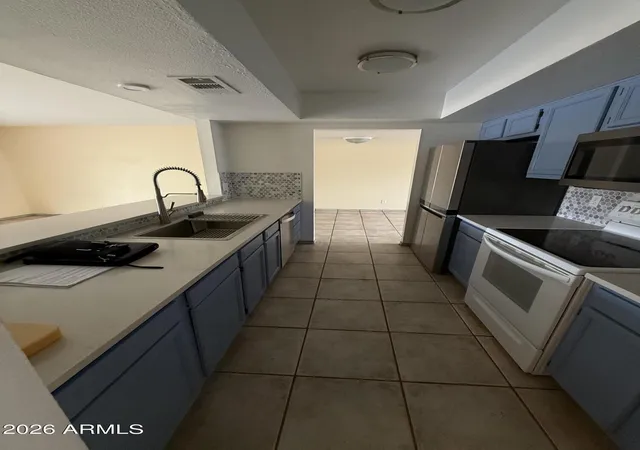 4th image of 6719 W Denton Ln W, Glendale, AZ 85303 | MLS# 7064681