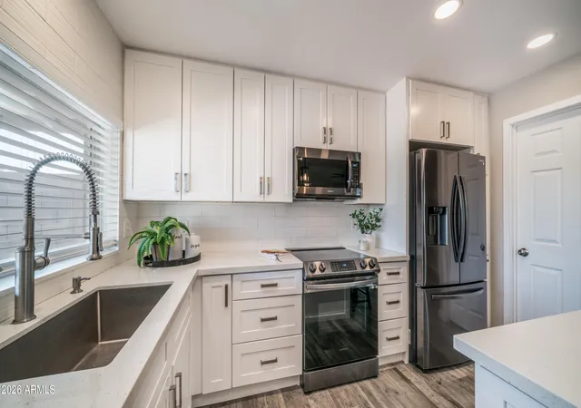 Photo 4 of Sale Pending at 940 E Harmony Ave, Mesa, AZ 85204 | MLS# 7064574 | Listing updated on 2026-10-08