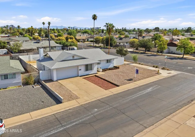 Photo 3 of Single family home for sale at 2 W Fairmont Dr, Tempe, AZ 85282 | MLS# 7064701 | Listing updated on 2026-09-03