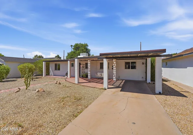 3rd image of 4846 E Fairmount Ave, Phoenix, AZ 85018 | MLS# 7064960
