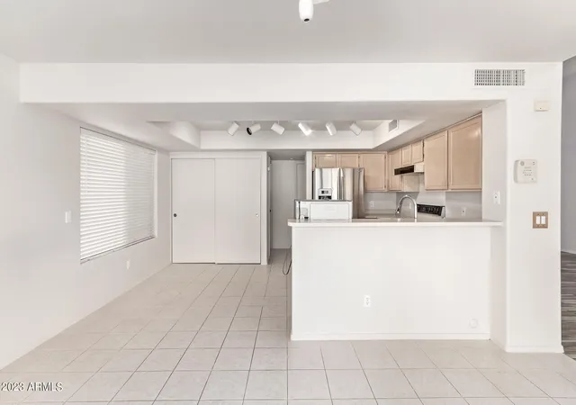 Photo 4 of Single family home for sale at 1310 E Angela Dr, Phoenix, AZ 85022 | MLS# 7069036 | Listing updated on 2026-09-13