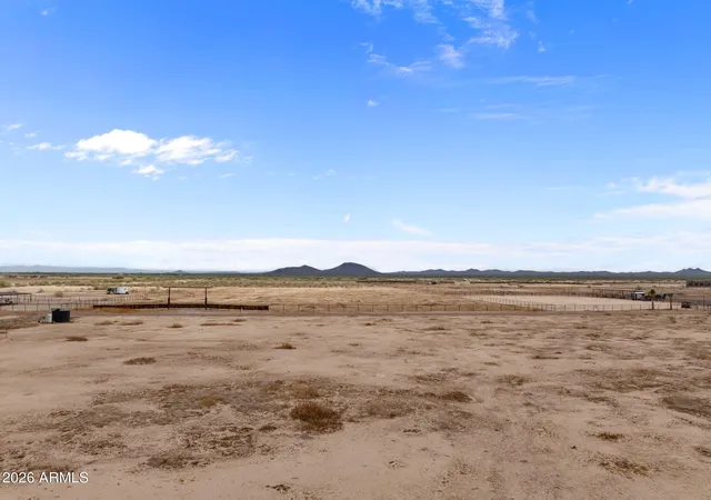 Photo 3 of Land for sale at X Long Rifle Rd #B, Aguila, AZ 85320 | MLS# 7064436 | Listing updated on 2026-09-11
