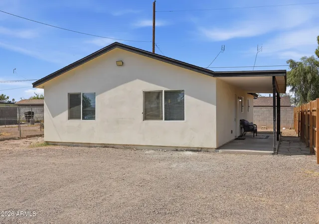 Photo 3 of Sale Pending at 3710 W Latham St, Phoenix, AZ 85009 | MLS# 7064459 | Listing updated on 2026-10-10