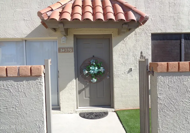 Photo 2 of Townhouse for sale at 14259 N Oakwood Ln W, Fountain Hills, AZ 85268 | MLS# 7064452 | Listing updated on 2026-08-28