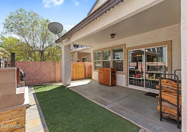 4th image of 1361 S Swallow Ln, Gilbert, AZ 85296 | MLS# 7065127