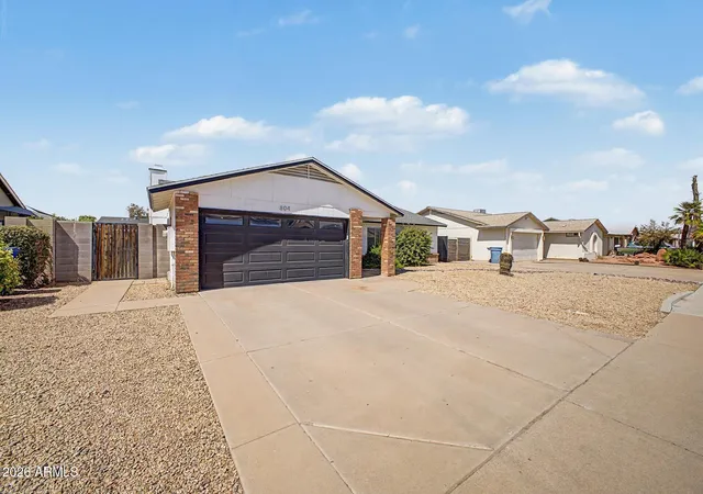 Photo 2 of Single family home for sale at 804 W Nopal Pl, Chandler, AZ 85225 | MLS# 7064588 | Listing updated on 2026-09-14