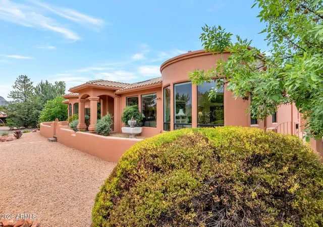 Photo 4 of Sale Pending at 190 Deer Pass Dr, Sedona, AZ 86351 | MLS# 7066306 | Listing updated on 2026-09-23