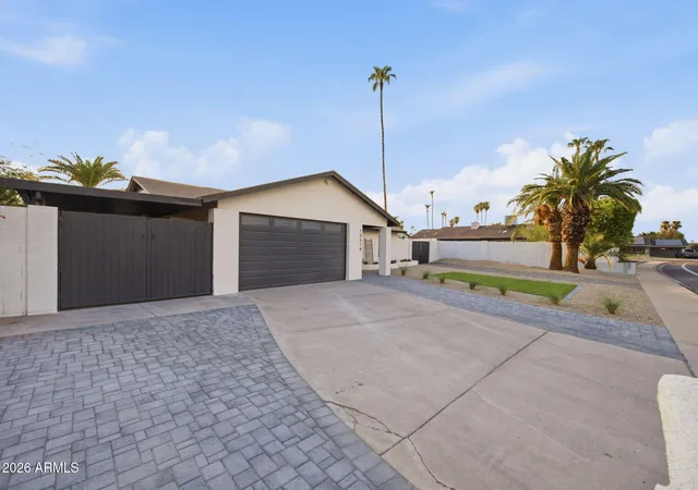 Photo 3 of Single family home for sale at 10618 N 27th Street, Phoenix, AZ 85028 | MLS# 7064777 | Listing updated on 2026-09-19
