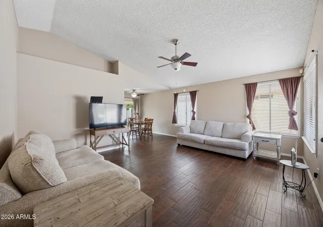 2nd image of 2111 E Paradise Ln, Phoenix, AZ 85022 | MLS# 7066369