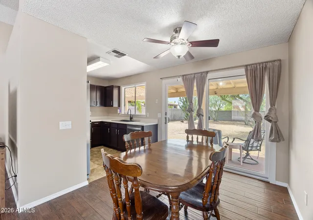 4th image of 2111 E Paradise Ln, Phoenix, AZ 85022 | MLS# 7066369