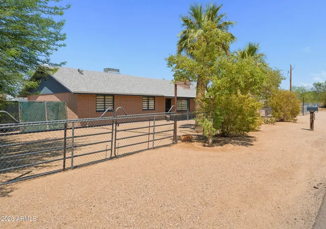 4th image of 13202 W Ocotillo Rd, Glendale, AZ 85307 | MLS# 7064661