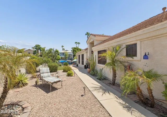 Photo 3 of Single family home for sale at 1405 W Lake Mirage Ct, Gilbert, AZ 85233 | MLS# 7064634 | Listing updated on 2026-09-19