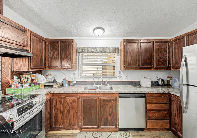 Photo 4 of Manufactured home for sale at 2060 N Center St #214, Mesa, AZ 85201 | MLS# 7065730 | Listing updated on 2026-09-12