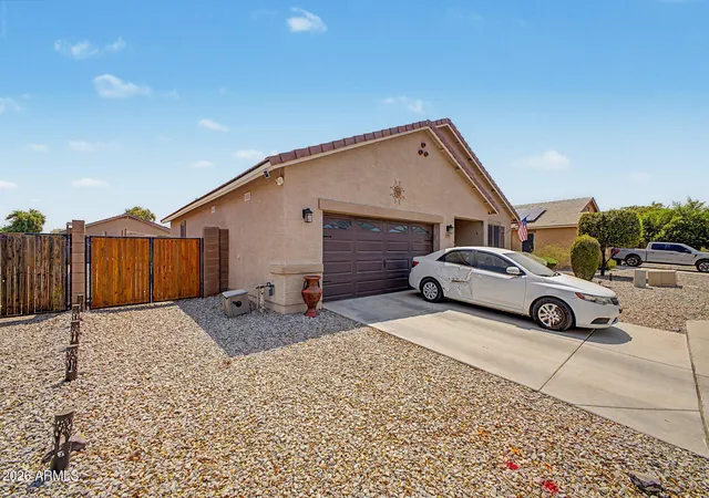 2nd image of 25419 W Carson Dr, Buckeye, AZ 85326 | MLS# 7069318