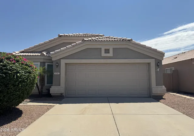 Photo 1 of Single family home for sale at 1041 W Saragosa St, Chandler, AZ 85224 | MLS# 7064706 | Listing updated on 2026-09-17