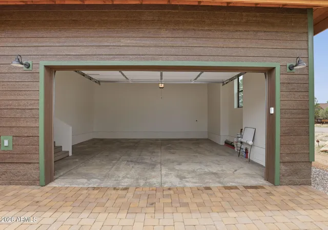 Photo 4 of Single family home for sale at 4322 Durango Dr, Happy Jack, AZ 86024 | MLS# 7065359 | Listing updated on 2026-09-11