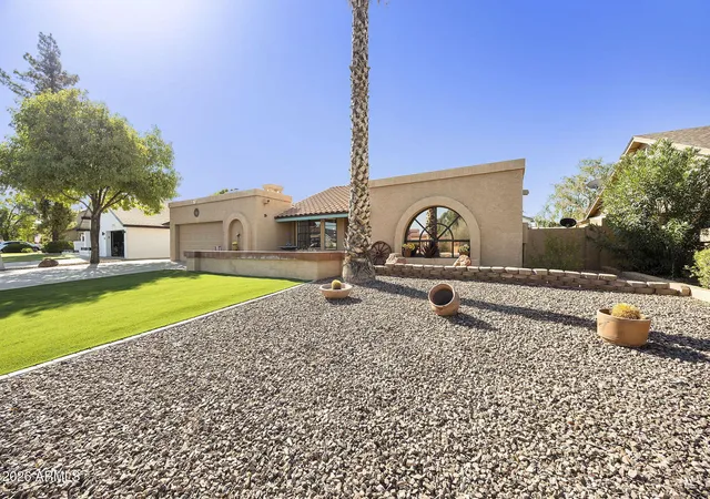 2nd image of 1913 E La Vieve Ln, Tempe, AZ 85284 | MLS# 7068649
