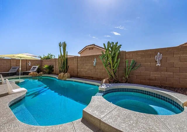 3rd image of 13457 W Watson Ln, Surprise, AZ 85379 | MLS# 7066342