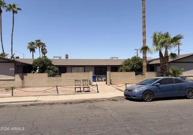 Townhouse for sale at 1546 E Broadway Rd, Mesa, AZ 85204 | MLS# 7066921