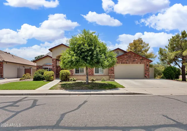 Photo 3 of Single family home for sale at 3889 E Meadow Land Dr, San Tan Valley, AZ 85140 | MLS# 7064974 | Listing updated on 2026-09-06