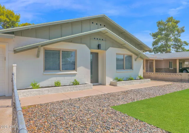 1st image of 2224 E Sandra Ter, Phoenix, AZ 85022 | MLS# 7065192
