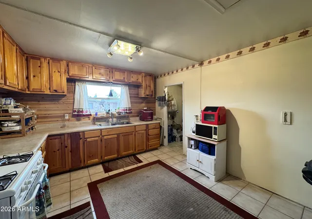 Photo 3 of Single family home for sale at 901 N Prairie Ave, Winslow, AZ 86047 | MLS# 7064963 | Listing updated on 2026-08-11