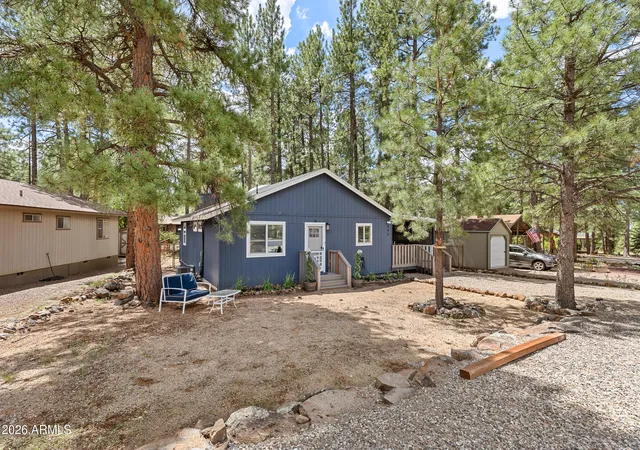 Photo 3 of Single family home for sale at 865 E Hillside Dr, Munds Park, AZ 86017 | MLS# 7064981 | Listing updated on 2026-09-03