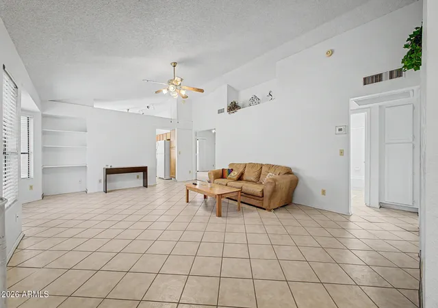 4th image of 1031 W Sunward Dr, Gilbert, AZ 85233 | MLS# 7065007