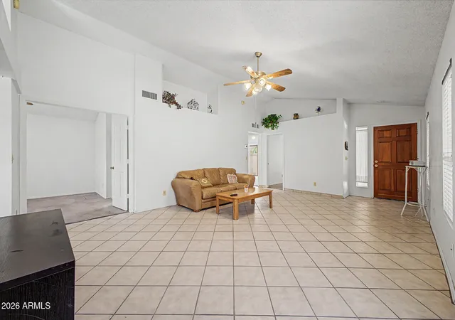5th image of 1031 W Sunward Dr, Gilbert, AZ 85233 | MLS# 7065007
