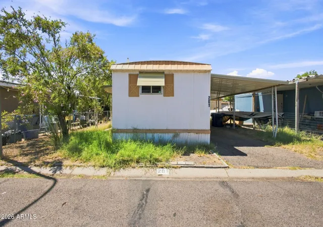 2nd image of 4605 S Priest Dr #201, Tempe, AZ 85282 | MLS# 7065016