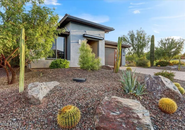 Photo 3 of Single family home for sale at 17847 E Paria Cyn Dr, Rio Verde, AZ 85263 | MLS# 7067351 | Listing updated on 2026-08-26