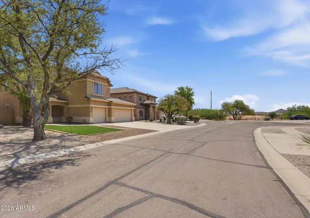 Photo 3 of Single family home for sale at 27989 N Muscovite Dr, San Tan Valley, AZ 85143 | MLS# 7065167 | Listing updated on 2026-10-22